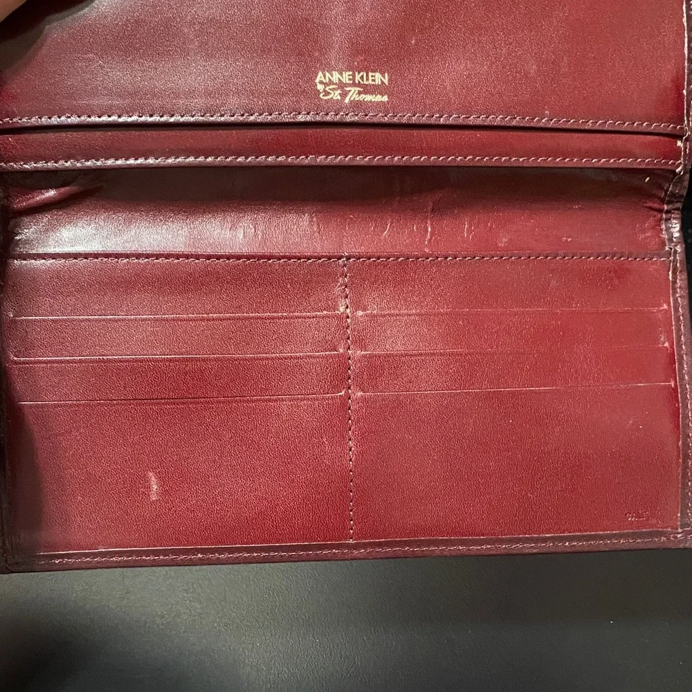 Vintage Anne Klein by St. Thomas Burgundy Leather wallet